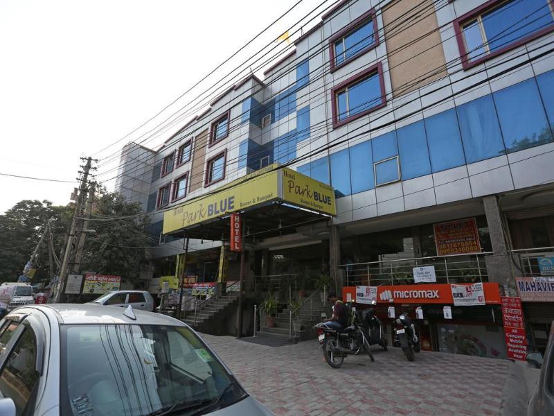 Capital O 7331 Hotel Downtown New Delhi Extérieur photo