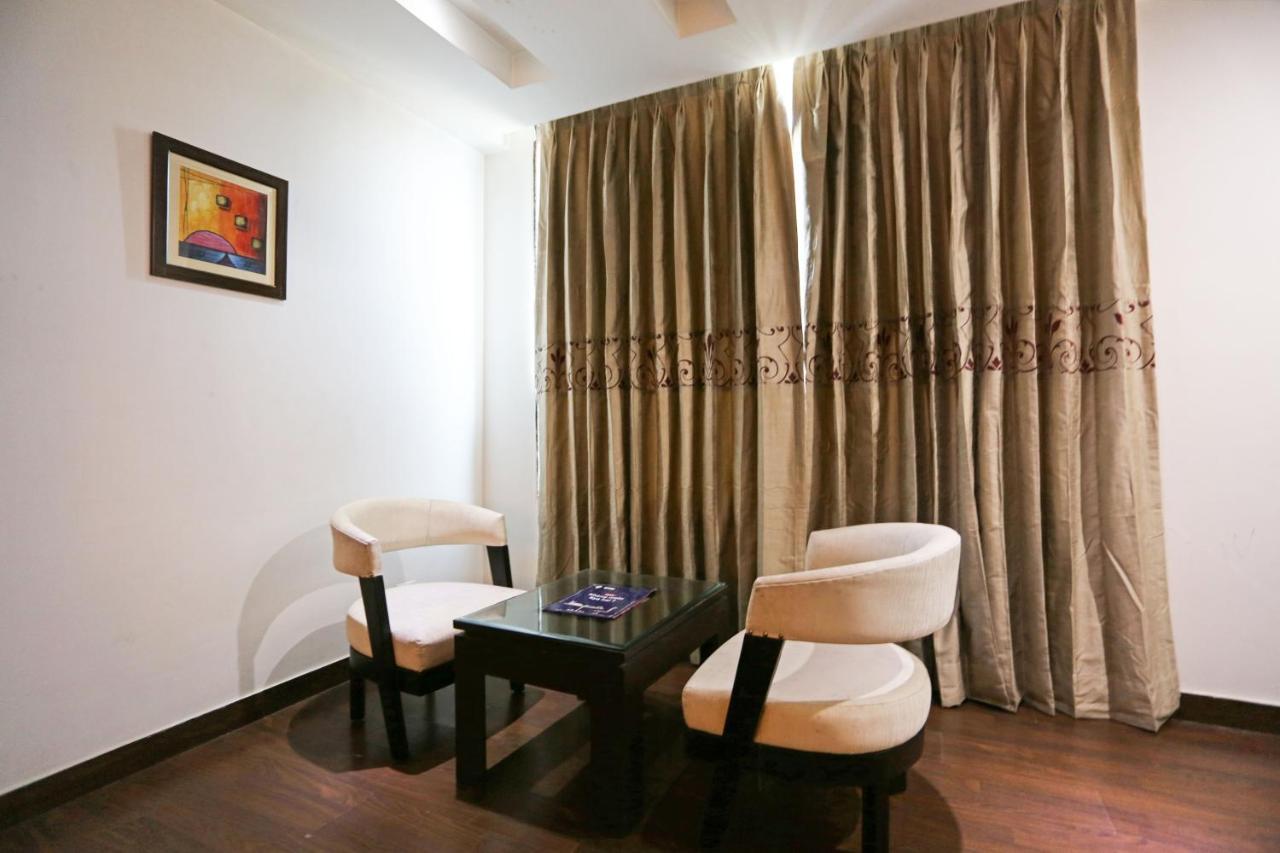Capital O 7331 Hotel Downtown New Delhi Extérieur photo